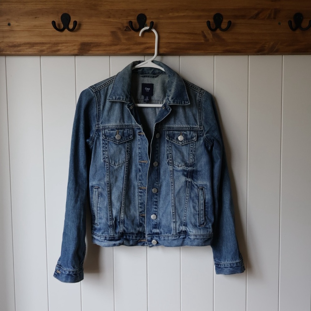 GAP Women's Classic Blue Jean Jacket Spring Size XS Denim